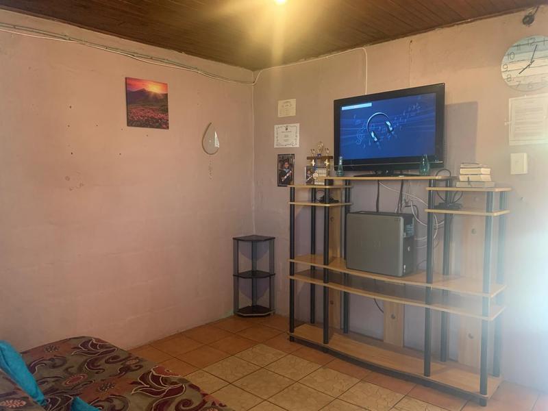 1 Bedroom Property for Sale in Kleinvlei Western Cape